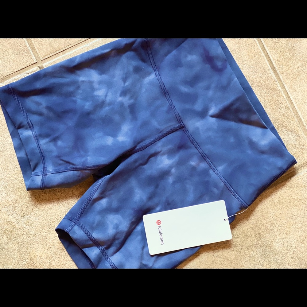 Wunder Train High-Rise Short 6" (Rare Print) NWT